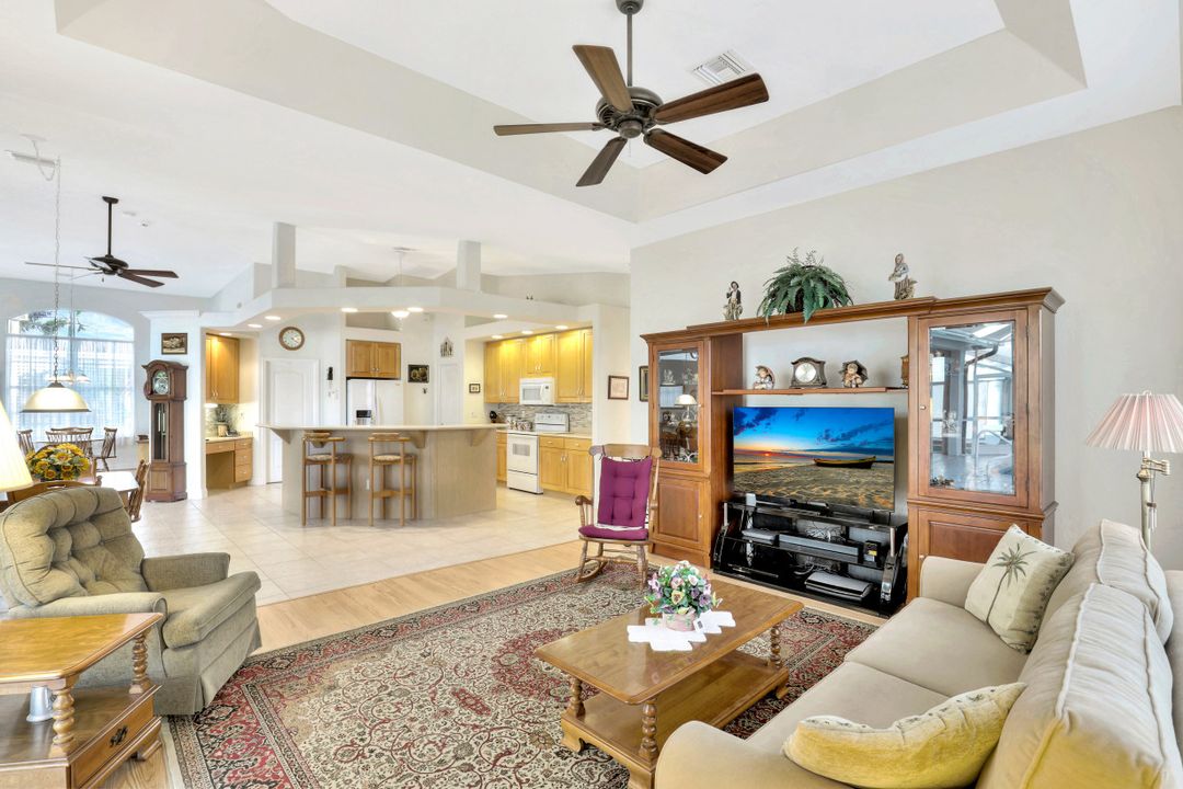 2709 SW 37th St, Cape Coral, FL 33914