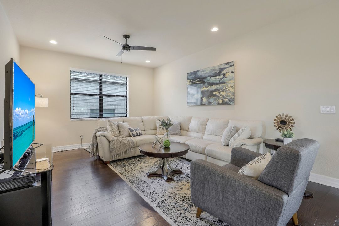 11542 Meadowrun Cir, Fort Myers, FL 33913