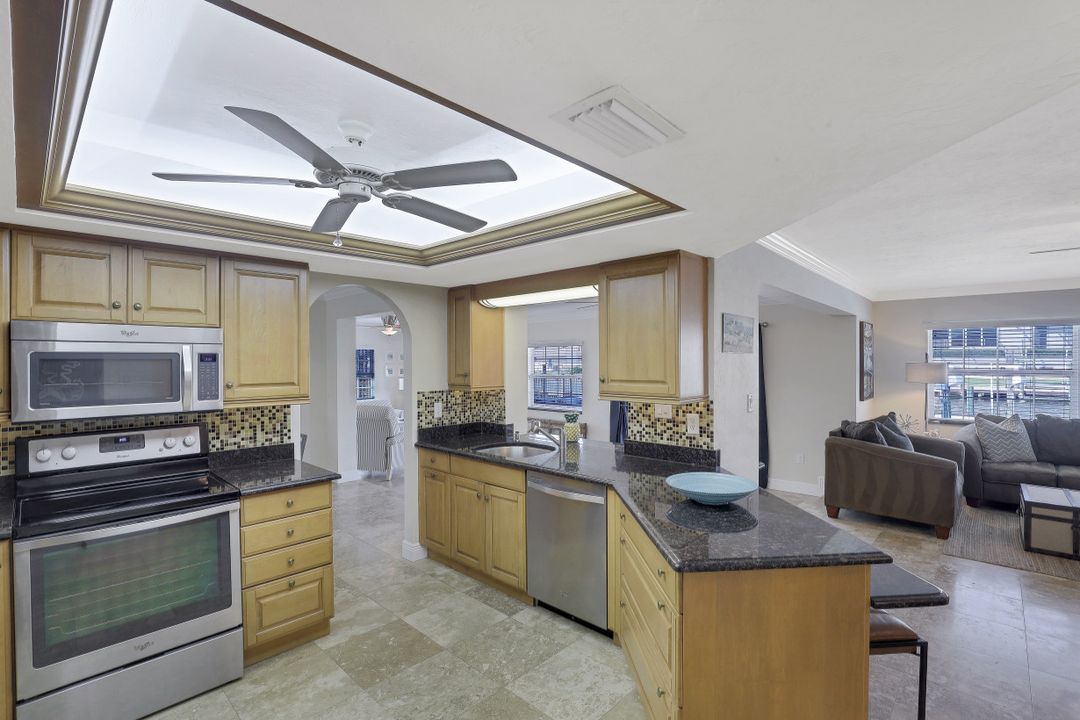 401 Willet Ave, Naples, FL 34108