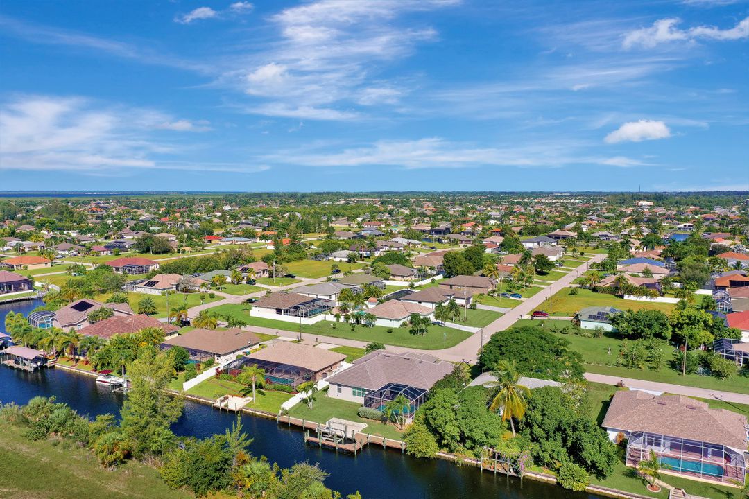 2314 SW 31st Ln, Cape Coral, FL 33914