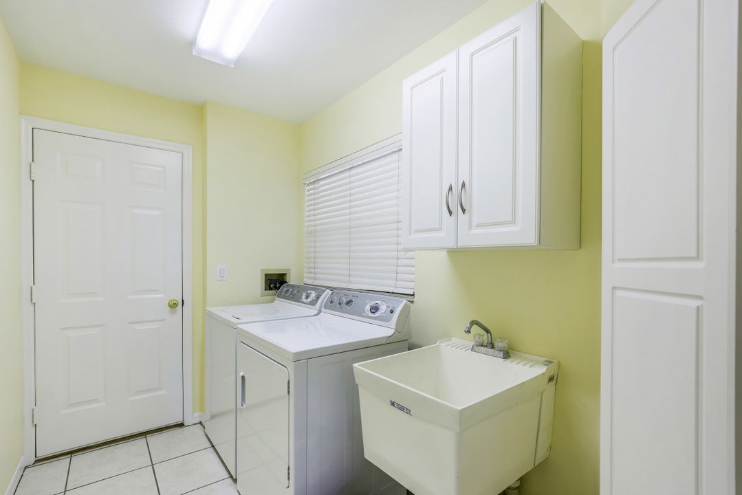 5115 Cobble Creek Ct #D-104, Naples, FL 34110