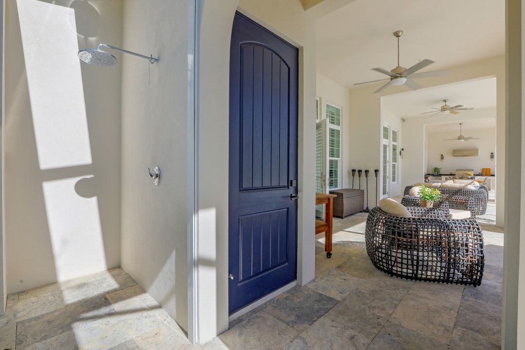 3202 Cullowee Ln, Naples, FL 34109