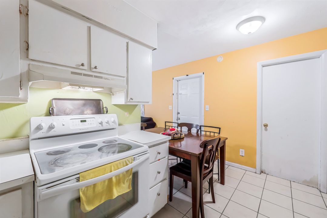 926 Marsh Ave, Fort Myers, FL 33905