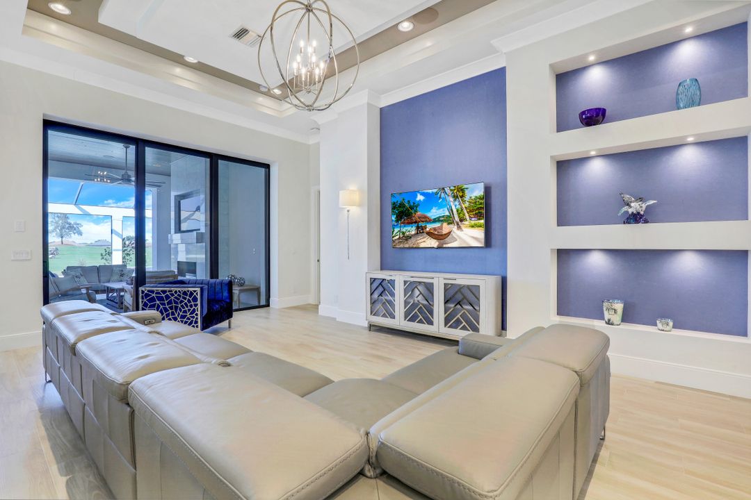 16361 Corsica Way, Naples, FL 34110