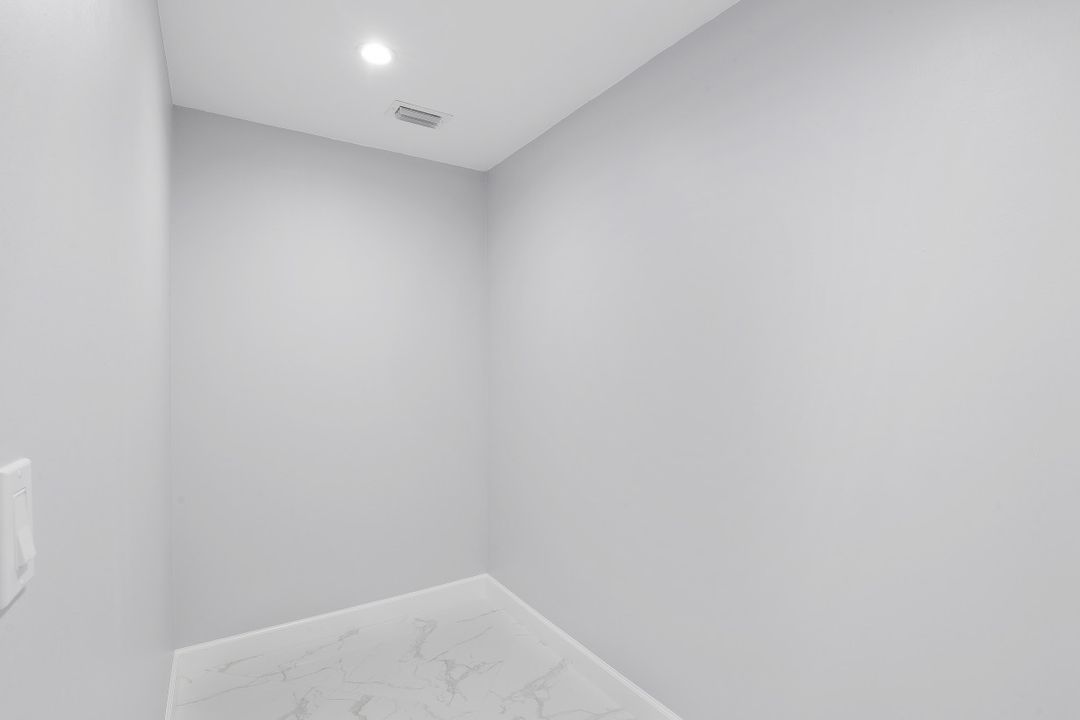 241 12th St SE, Naples, FL 34117