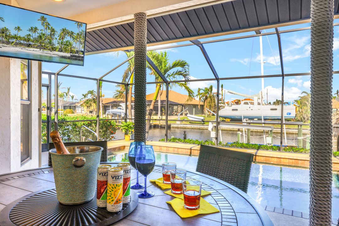 1427 SW 53rd Ln, Cape Coral, FL 33914