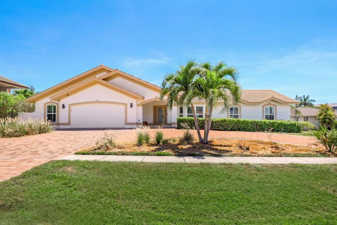 435 Kendall Dr, Marco Island, FL 34145
