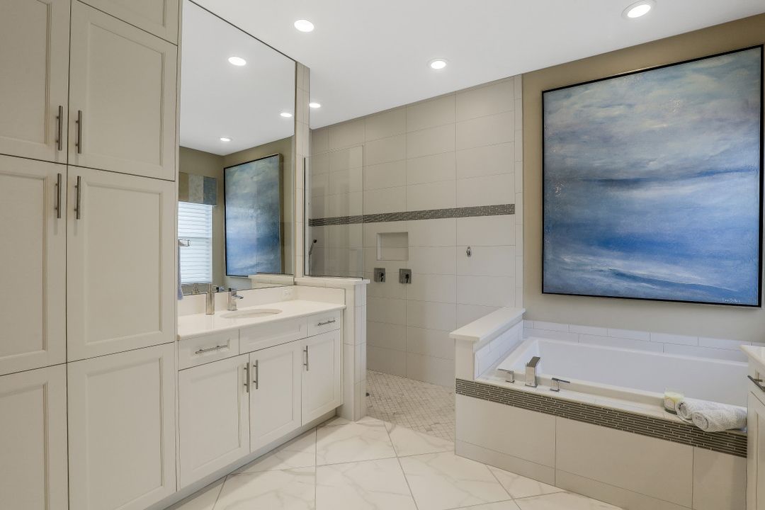 4477 Caldera Cir, Naples, FL 34119