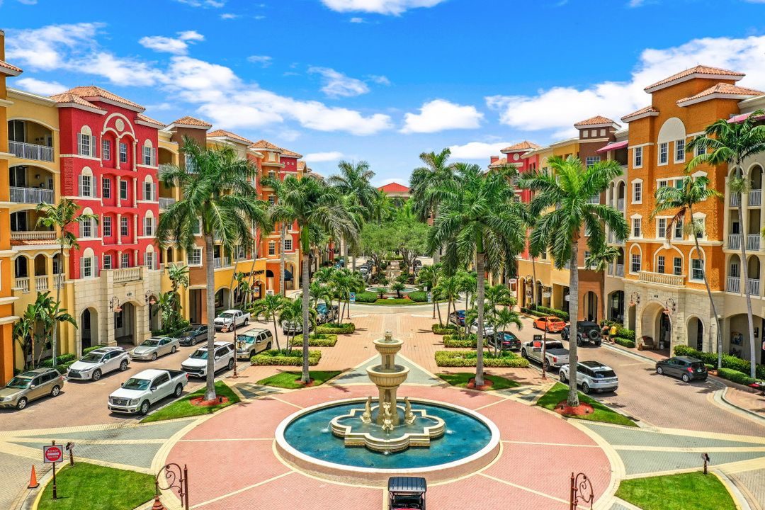 410 Bayfront Pl, Naples, FL 34102