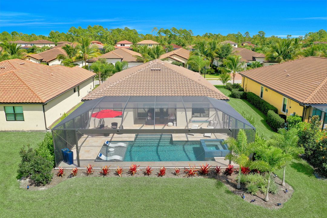 4580 Tamarind Way, Naples, FL 34119