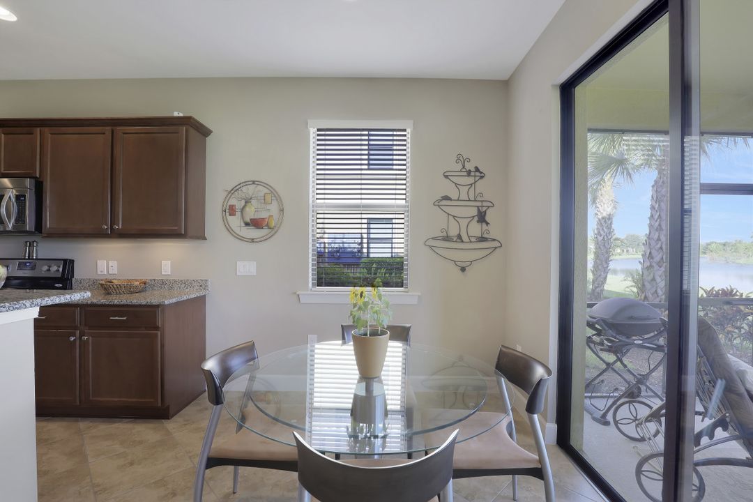 12041 Covent Garden Ct #2204, Naples, FL 34120