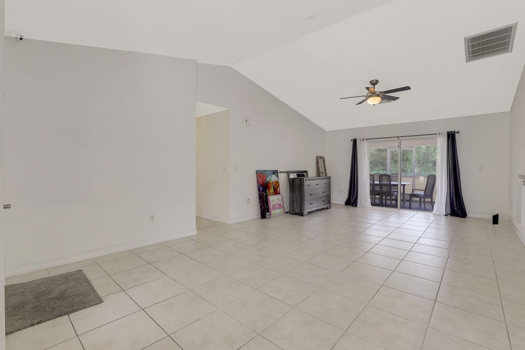 3660 20th Ave SE, Naples, FL 34117