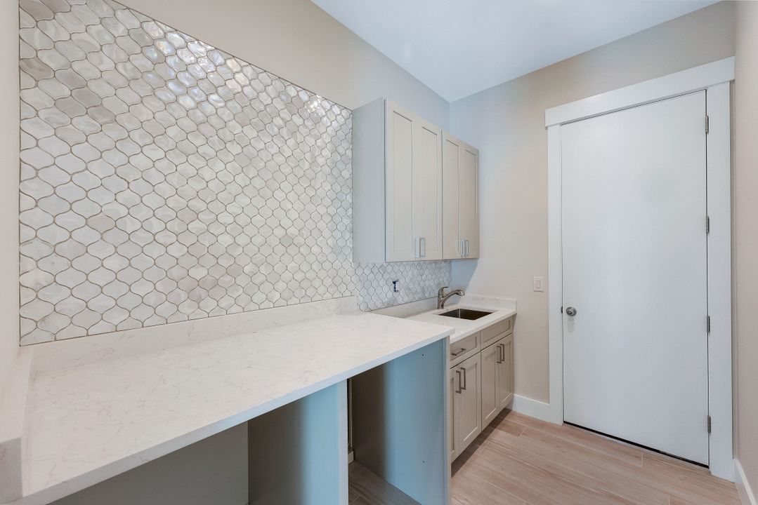 4604 SW 9th Ave, Cape Coral, FL 33914