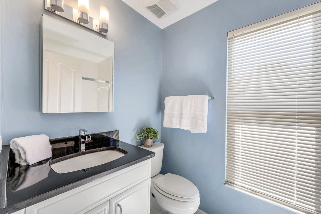 810 New Waterford Dr #201, Naples, FL 34104