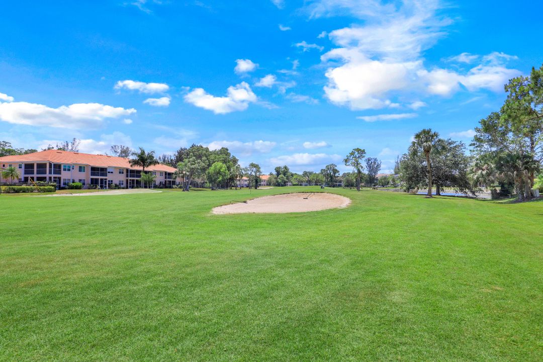 190 Turtle Lake Ct #101, Naples, FL 34105