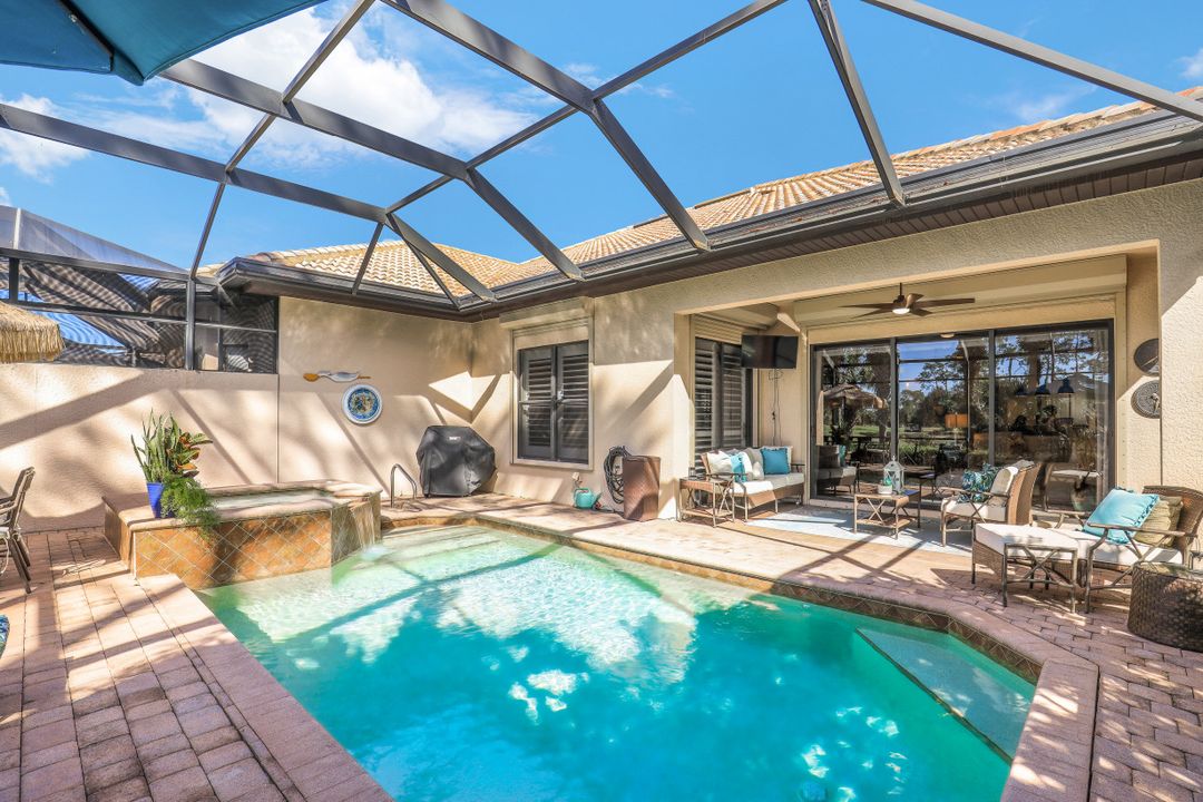 7599 Moorgate Point Way, Naples, FL 34113