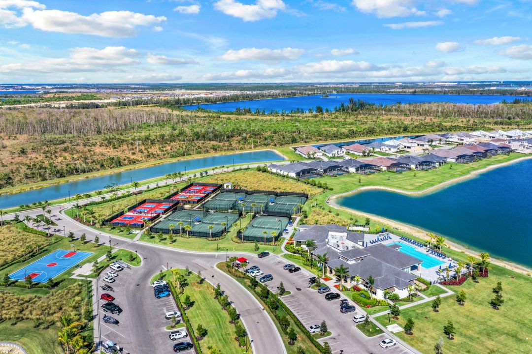 18837 WildBlue Blvd, Fort Myers, FL 33913