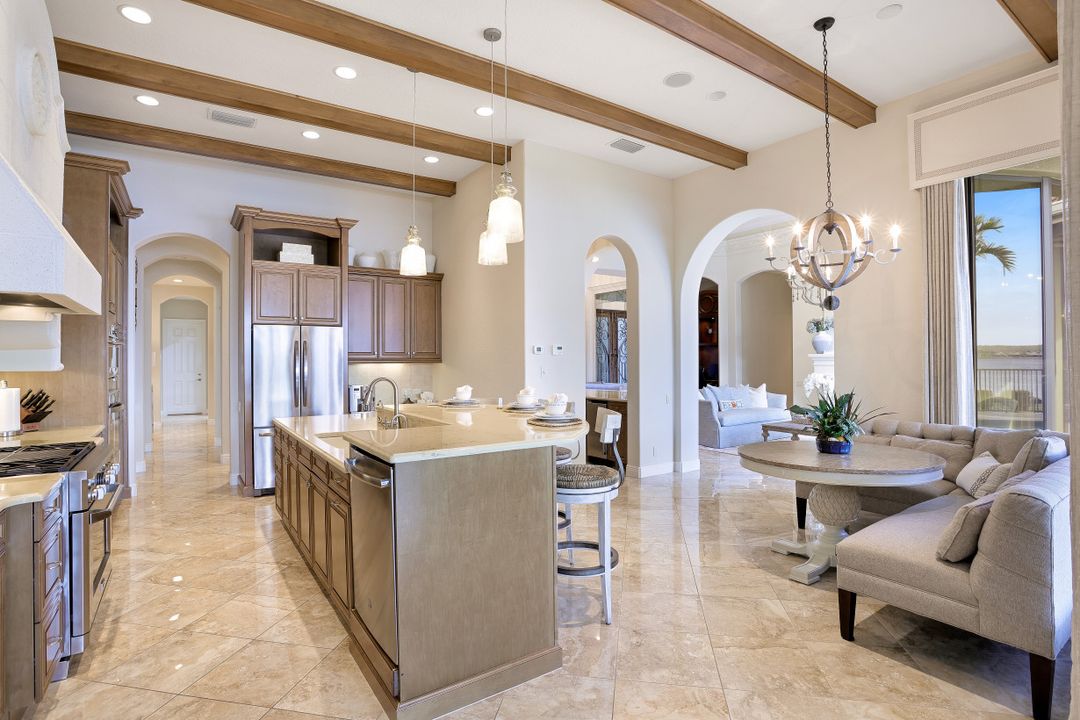 9214 Marble Stone Dr, Naples, FL 34120