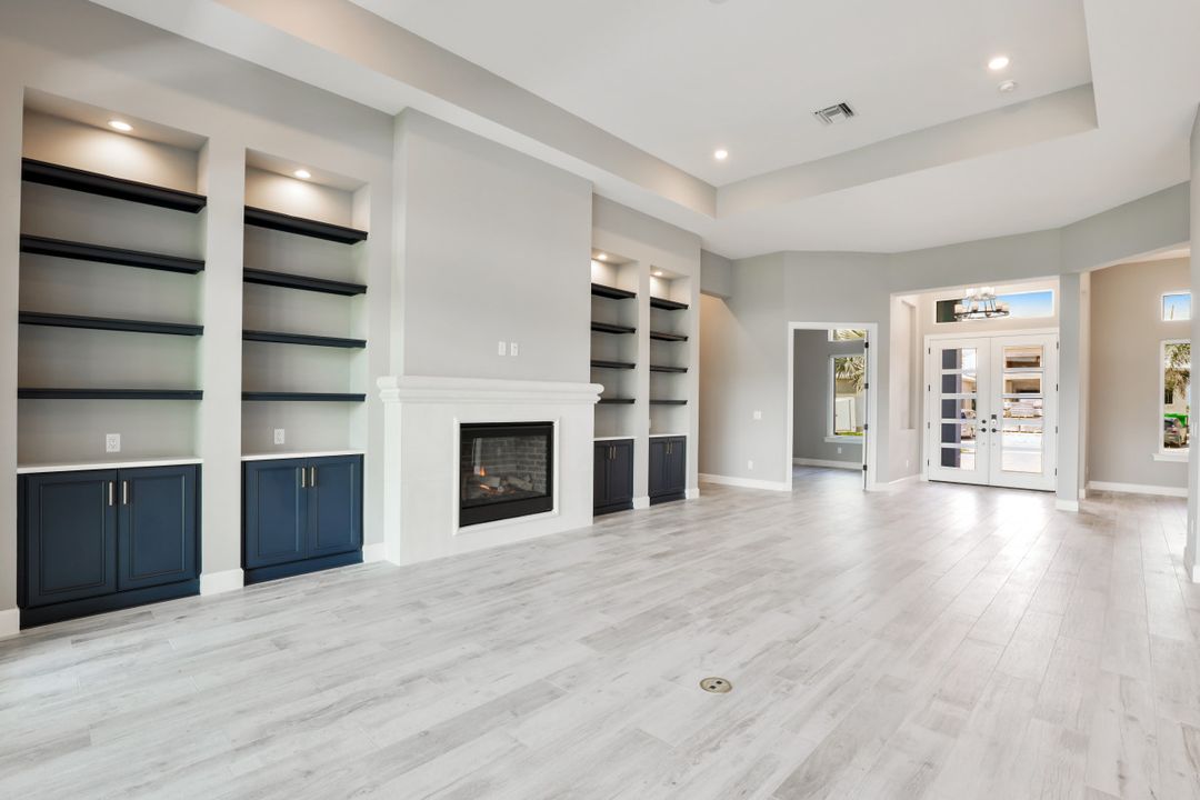 11430 Canal Grande Dr, Fort Myers, FL 33913