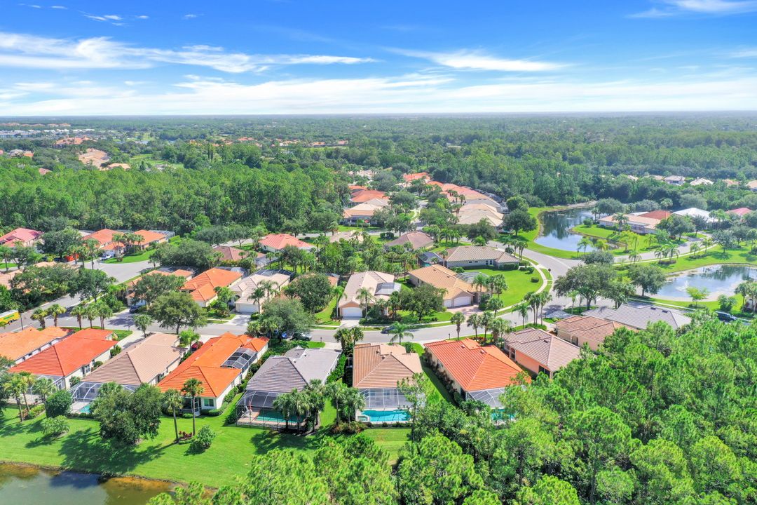 6117 Highwood Park Ln, Naples, FL 34110