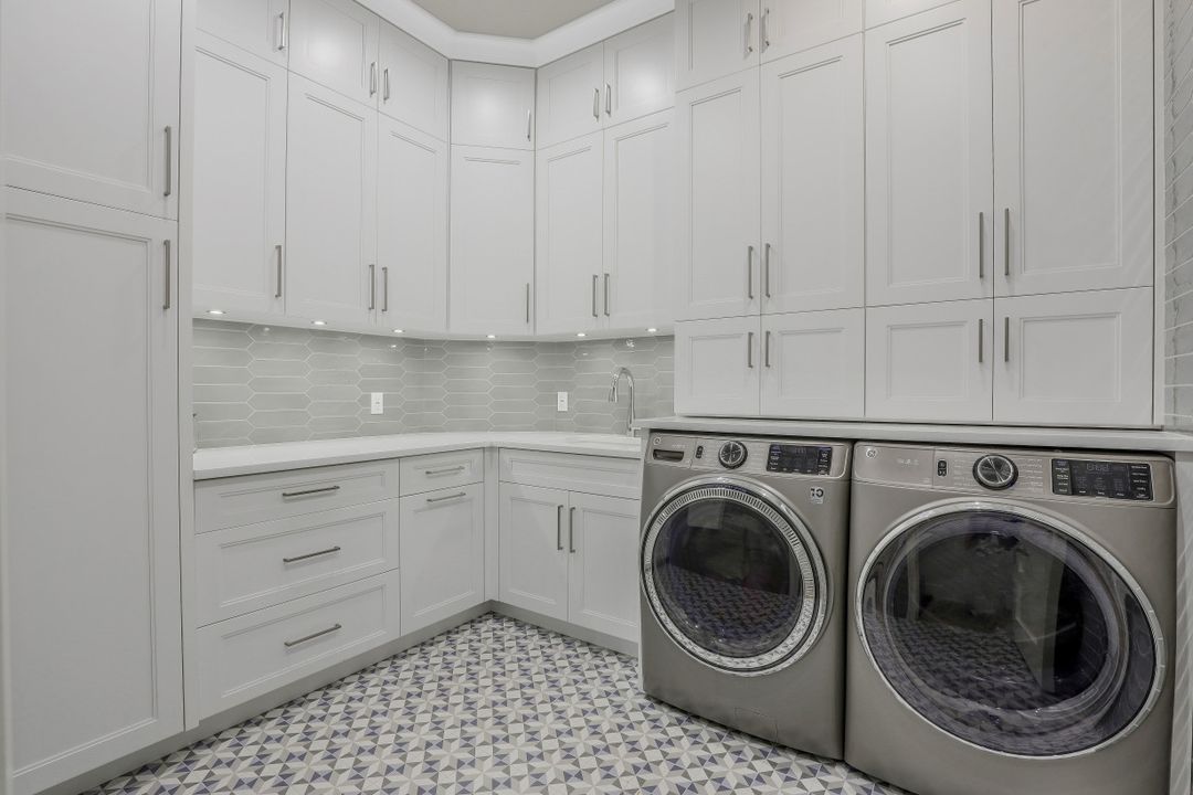 680 S Barfield Dr, Marco Island, FL 34145