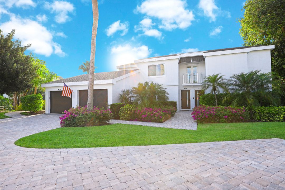 4786 West Blvd #B-201, Naples, FL 34103