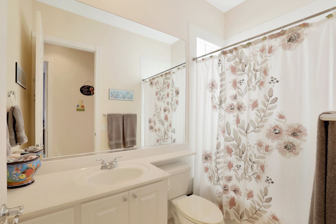 28627 Wahoo Dr, Bonita Springs, FL 34135