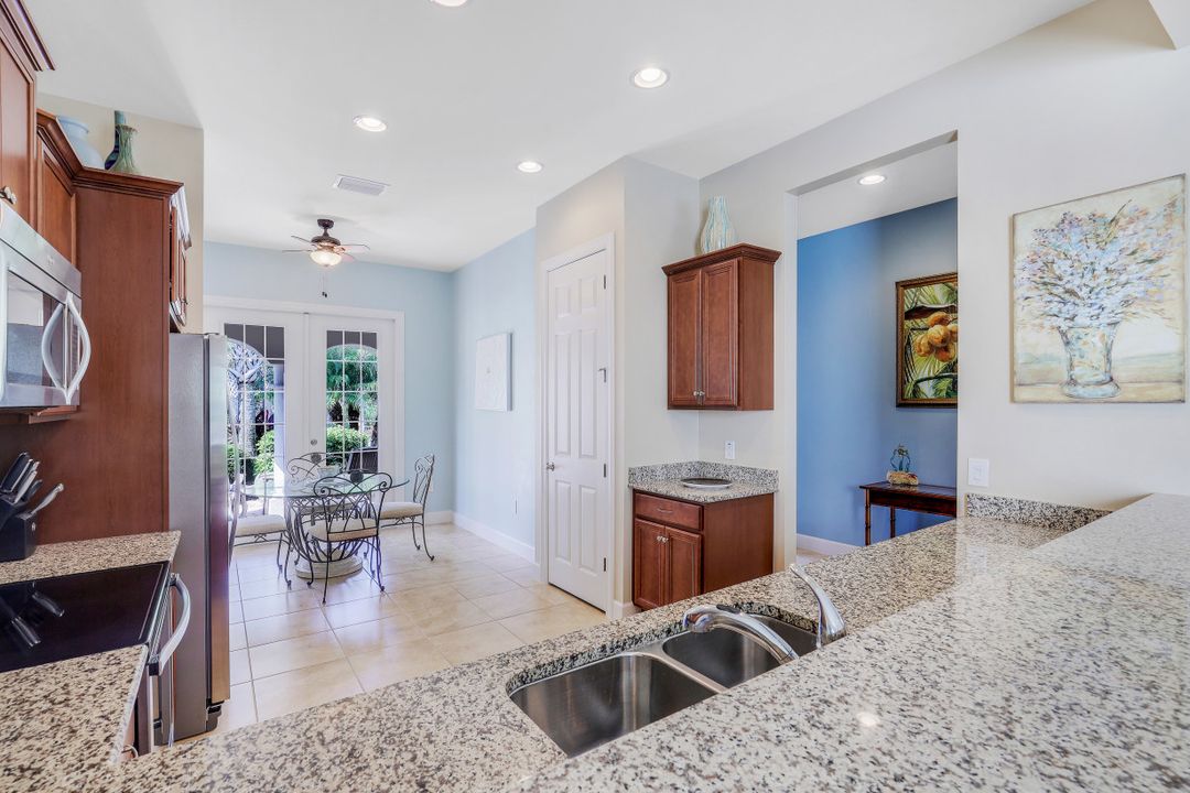 9574 Coquina Cir, Naples, FL 34120