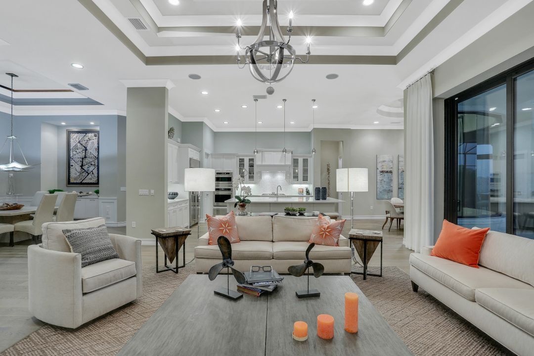 9105 Esplanade Blvd, Naples, FL 34119