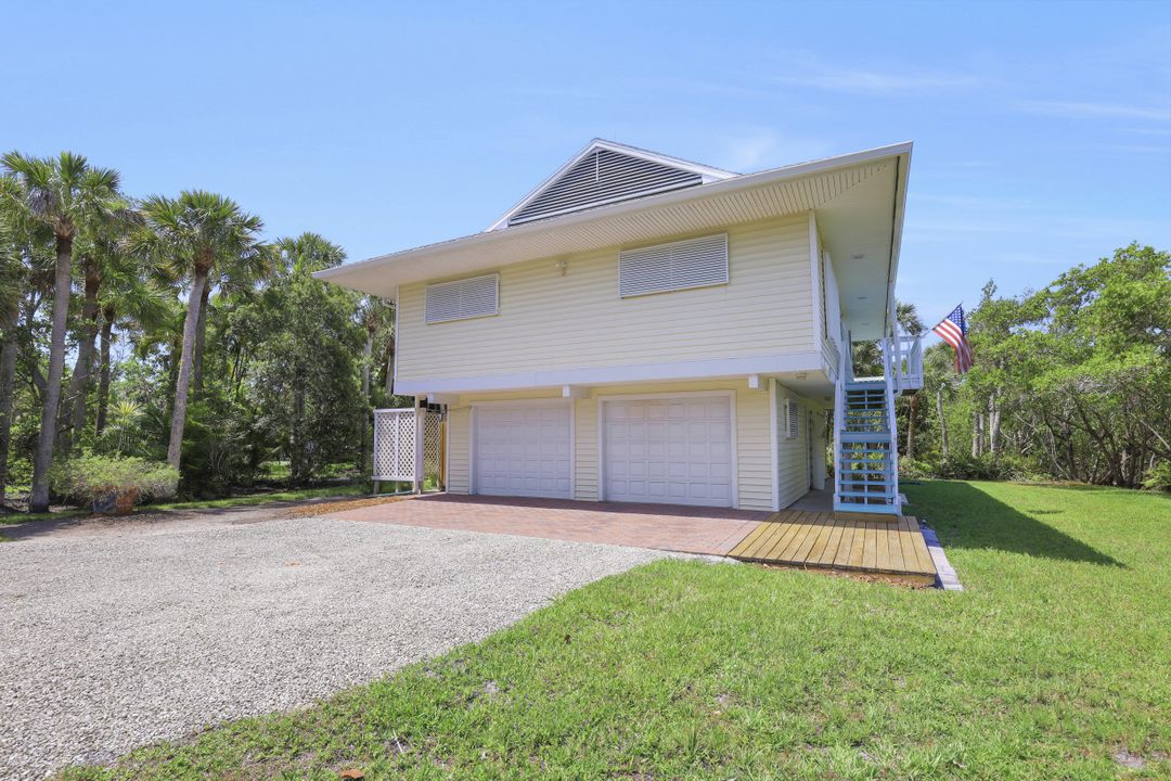 9455 Beverly Ln, Sanibel, FL 33957