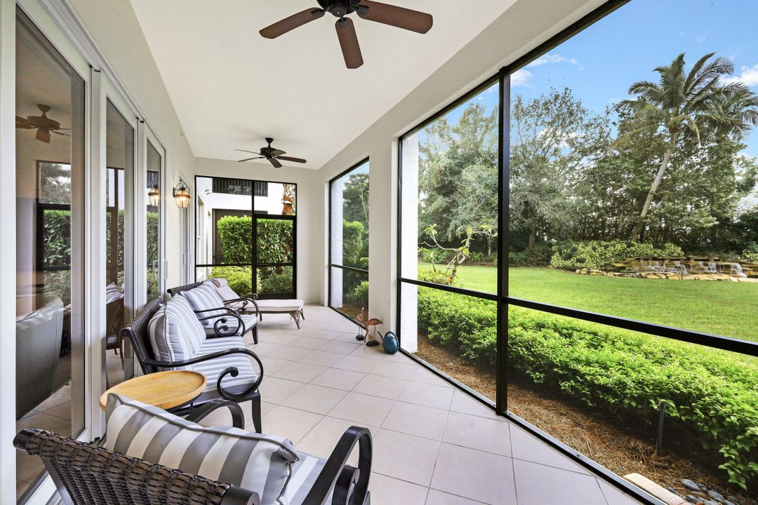 8080 Players Cove Dr Unit 102, Naples, FL 34113