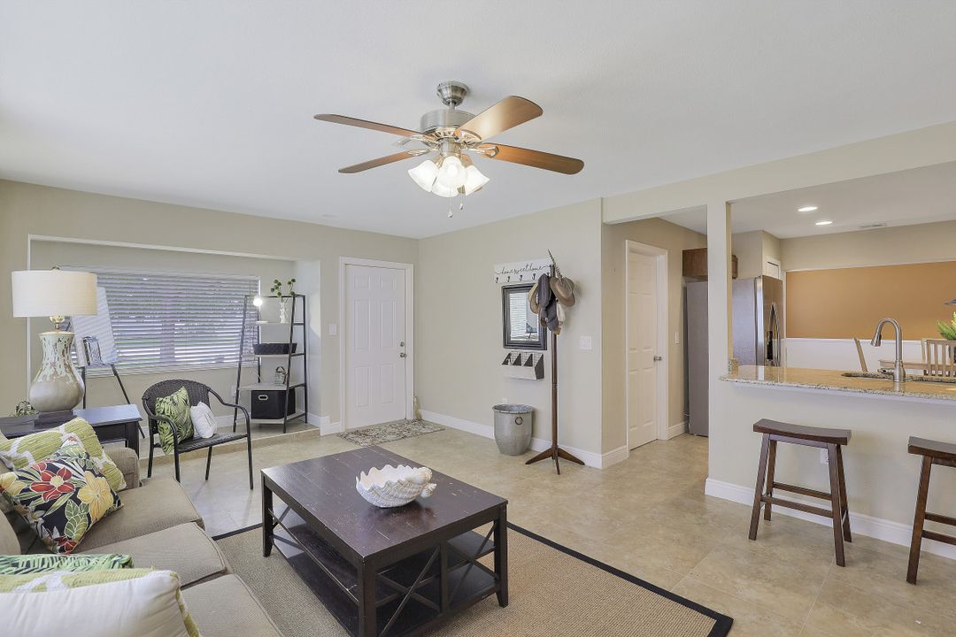 3950 Luverne St, Fort Myers, FL 33901