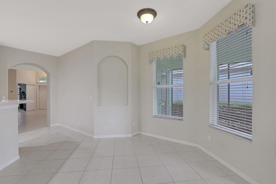 20060 Rookery Dr, Estero, FL 33928