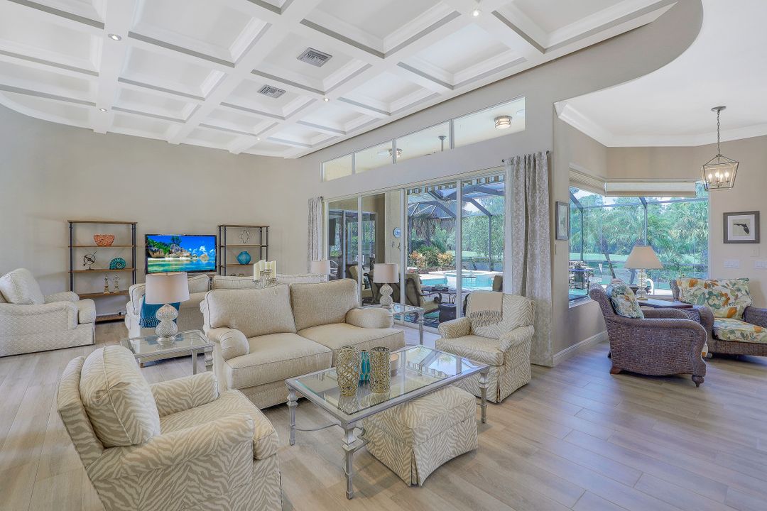 3601 Cedar Hammock View Ct, Naples, FL 34112