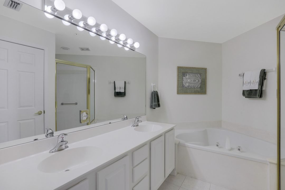 2140 Arielle Dr #407, Naples, FL 34109