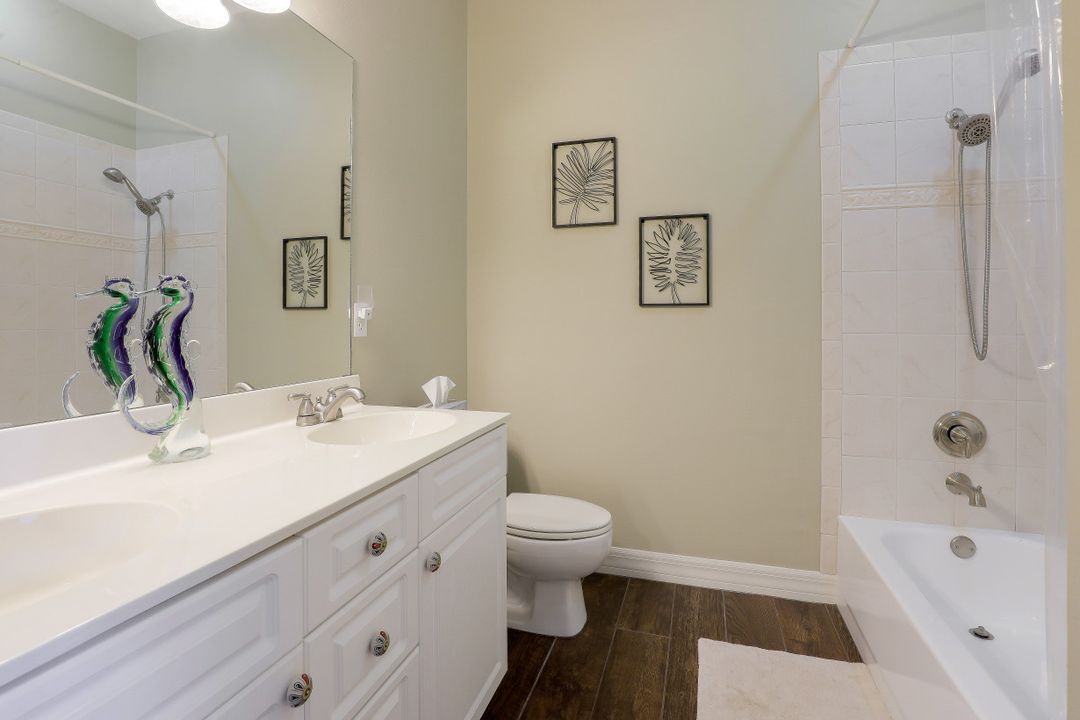 5239 SW 27th Ave, Cape Coral, FL 33914