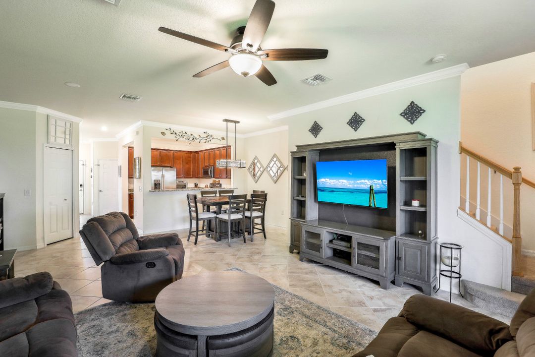 2630 Bloom Ln, Naples, FL 34120