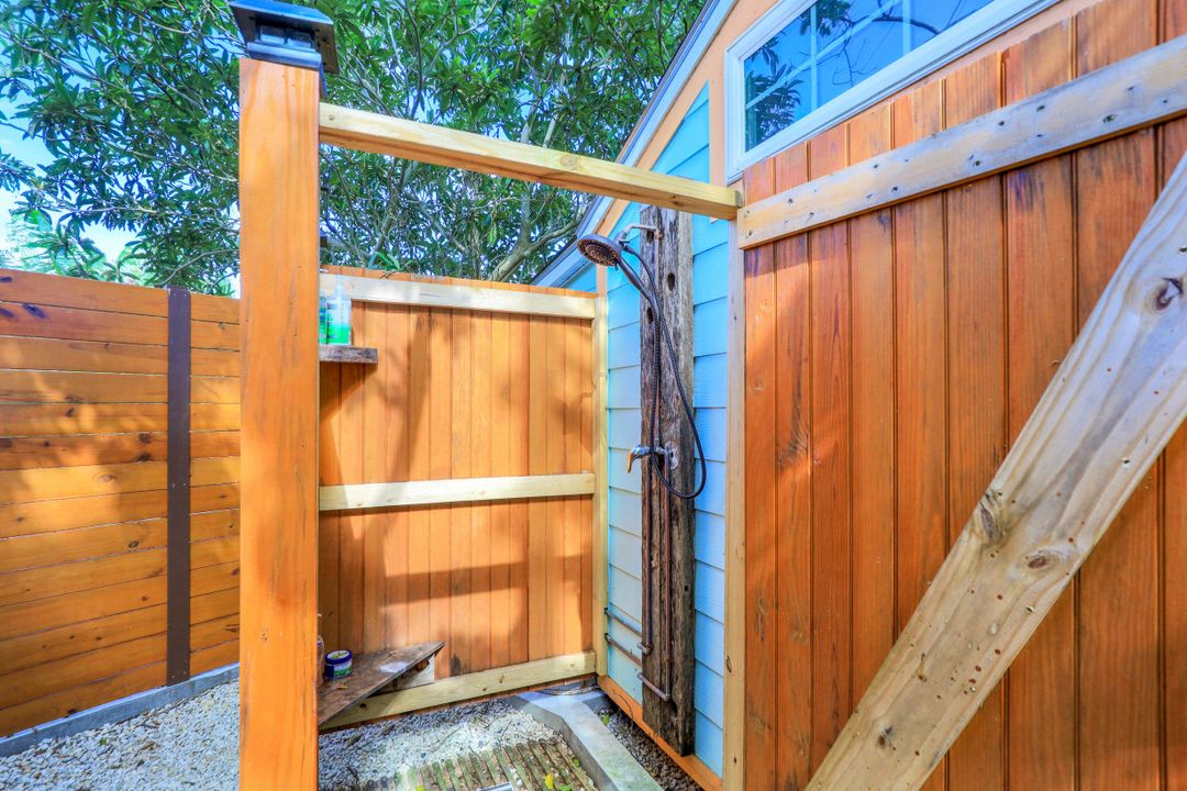 3914 SE 4th Ave, Cape Coral, FL 33904