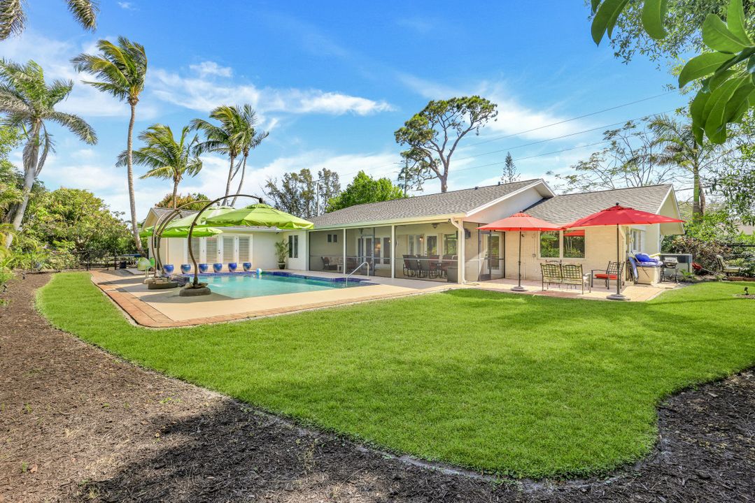 1135 26th Ave N, Naples, FL 34103