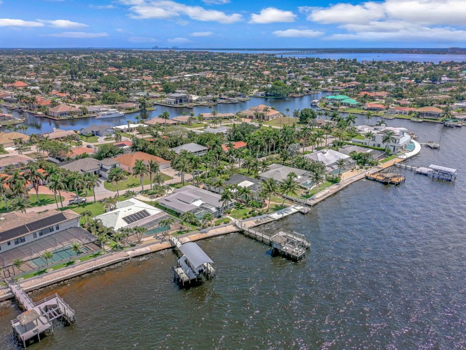 642 Coral Dr, Cape Coral, FL 33904