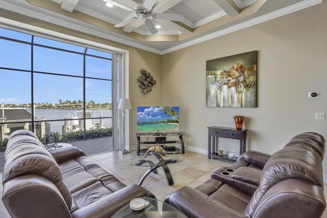 1056 Fieldstone Dr, Marco Island, FL 34145