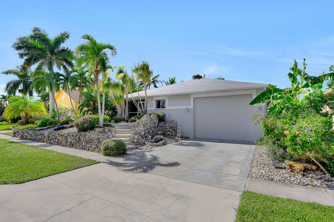 44 Algonquin Ct, Marco Island, FL 34145