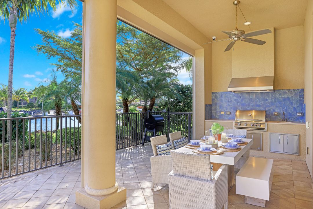 9214 Marble Stone Dr, Naples, FL 34120