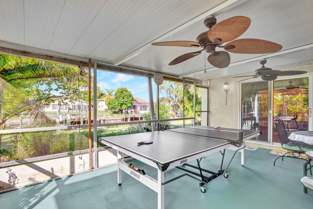 1803 SE 16th St, Cape Coral, FL 33990