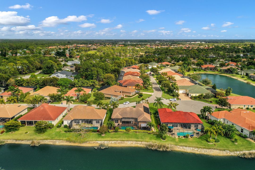 10256 Avonleigh Dr, Bonita Springs, FL 34135