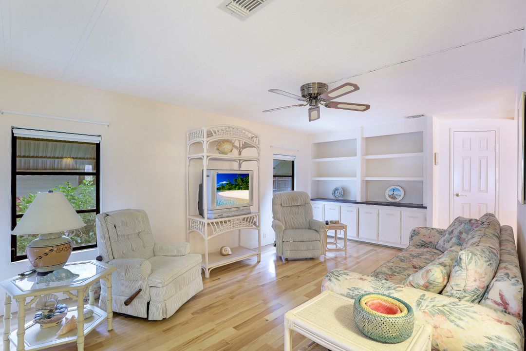 55 Palos Dr #55, Naples, FL 34104