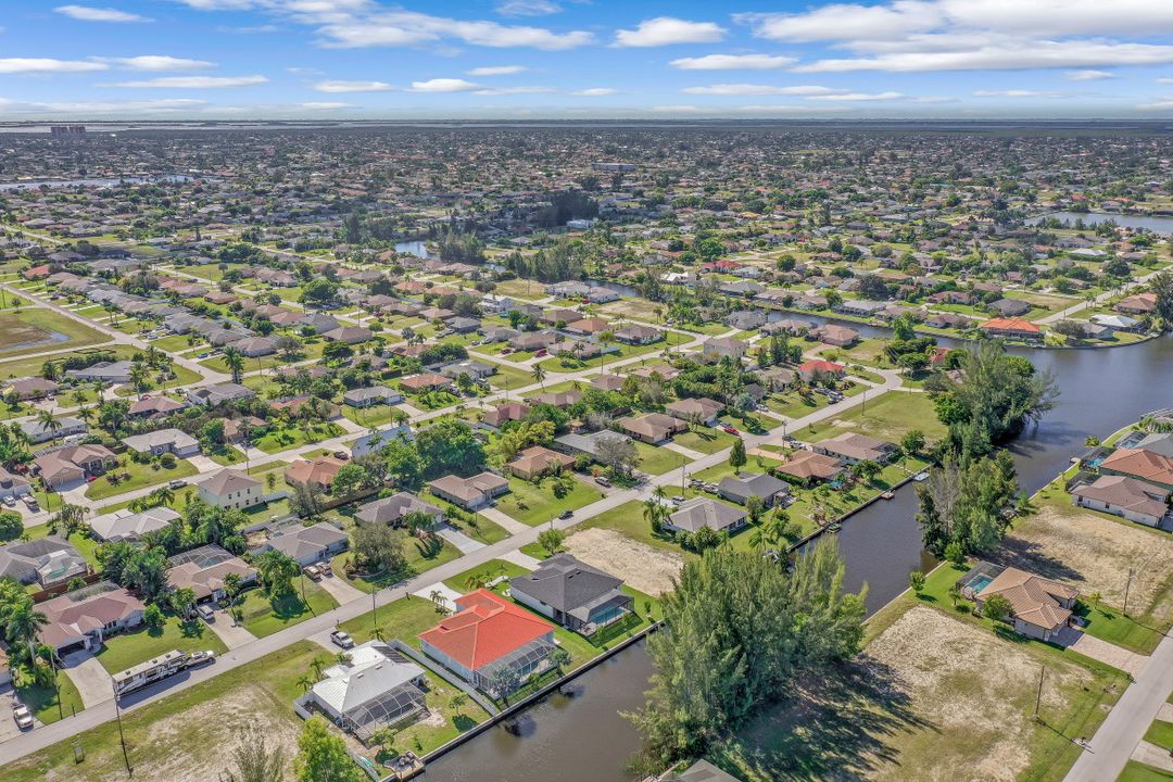 1001 SW 37th St, Cape Coral, FL 33914