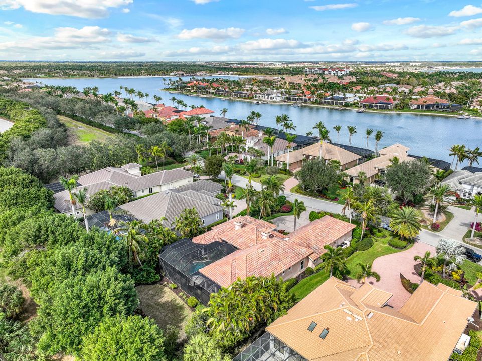 18600 Verona Lago Dr, Miromar Lakes, FL 33913