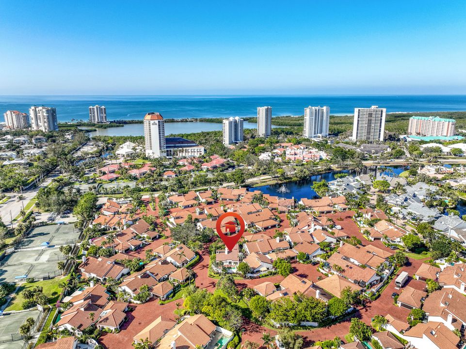 543 Bay Villas Ln, Naples, FL 34108