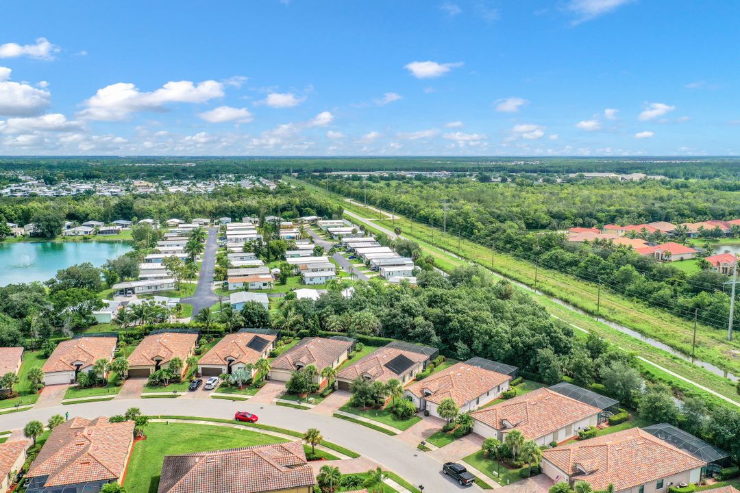 3639 Treasure Cove Cir, Naples, FL 34114